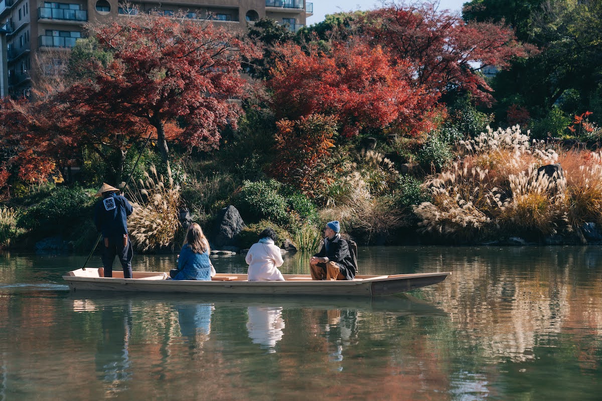 渉成園 印月池のための船 Japanese Garden Boat (c)植彌加藤造園