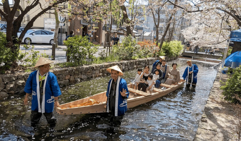 2023年の高瀬川桜まつりのようす