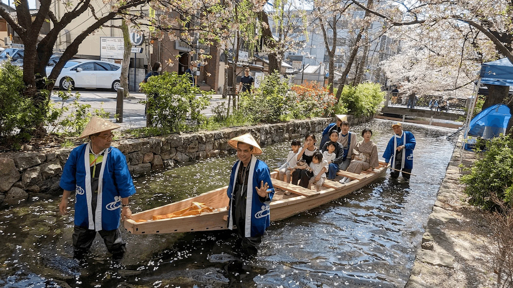 2023年の高瀬川桜まつりのようす