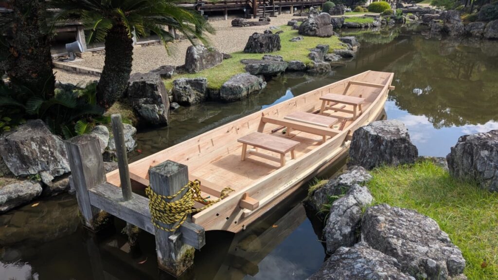 京都・醍醐寺 三宝院庭園の船